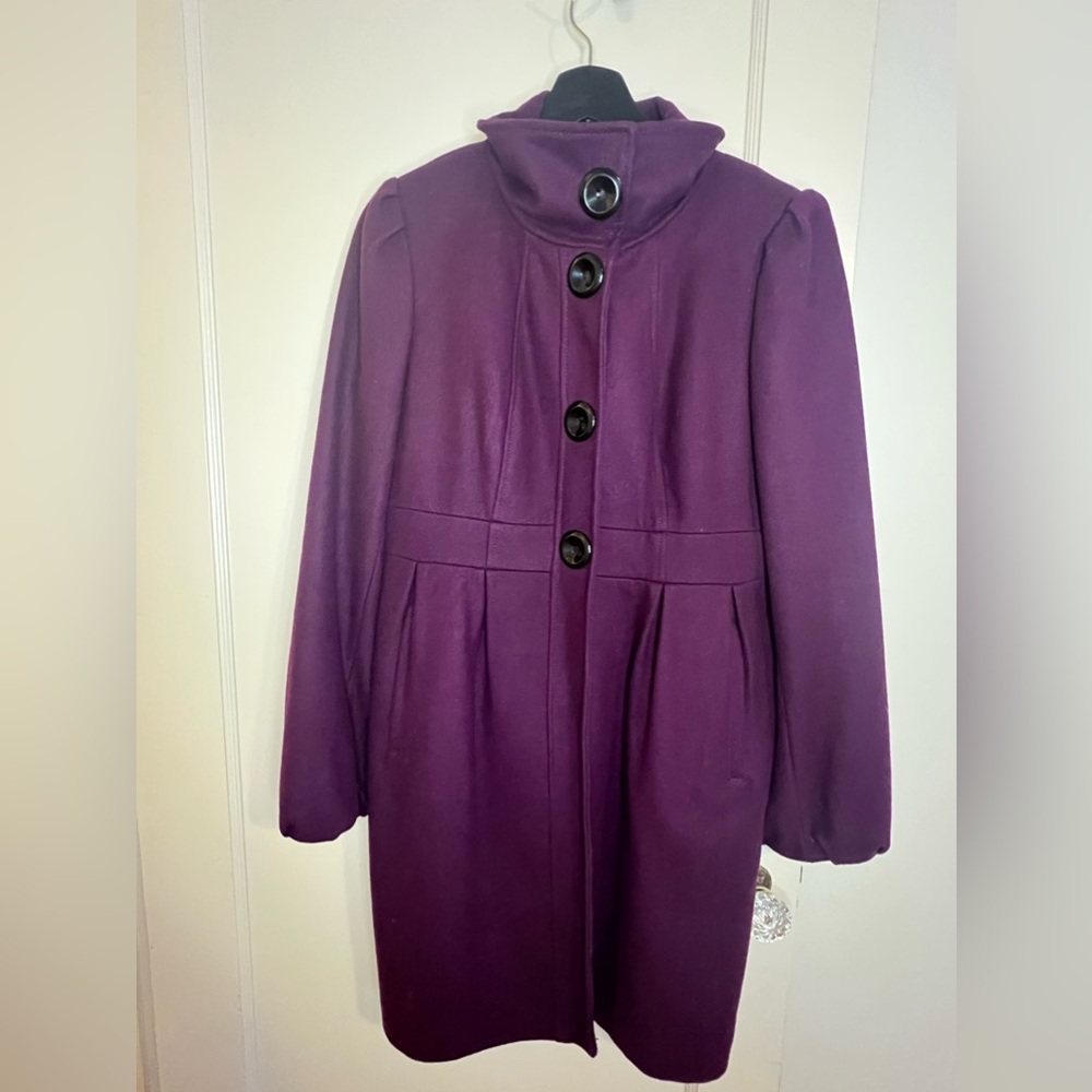 Purple Guess Women’s Wool Blend Peacoat. Size medium.
Worn once, non-smoker.